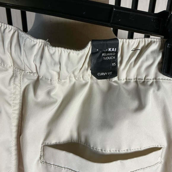 New Women's Cream Joggers with Pockets Sz XS - Picture 6 of 8